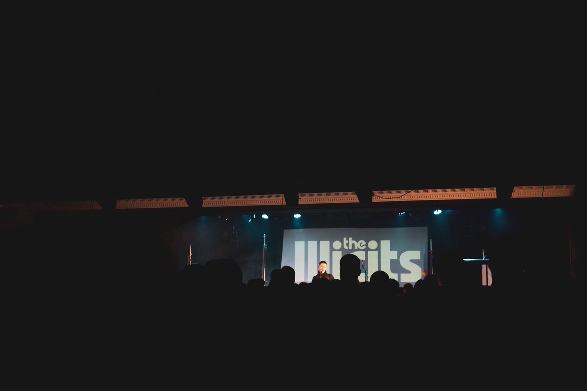 theillicits's tweet photo. Blackburn // @KingGeorgesHall 📸 

What a bouncing gig we loved every minute - thanks to @IVORYWAVEUK, DJ Art and to those who came down 🔵⚪️

See ya’s next year ✊ https://t.co/Sv3ovsunc8