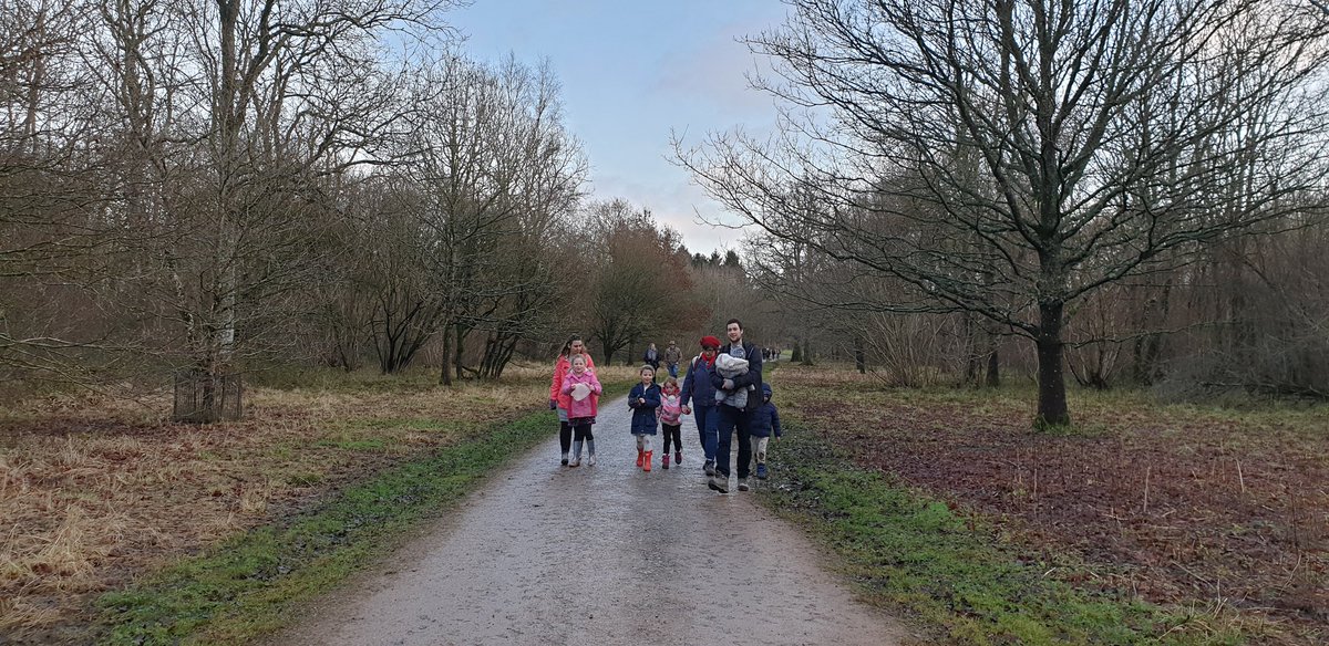 SA_Missy's tweet photo. The last #GRHDogWalk of the year @WestonbirtArb
🎄we wore Christmas jumpers
🎄walked, talked
🎄ate pringles, cake & drank tea
🎄thrashed out work niggles
Here's to another year of #MindfulnessMidwifery #SelfCareForMidwives #MentalHealthMatters #GetTheInsideOut #MentalHealth https://t.co/8Bb9Jg9cnf