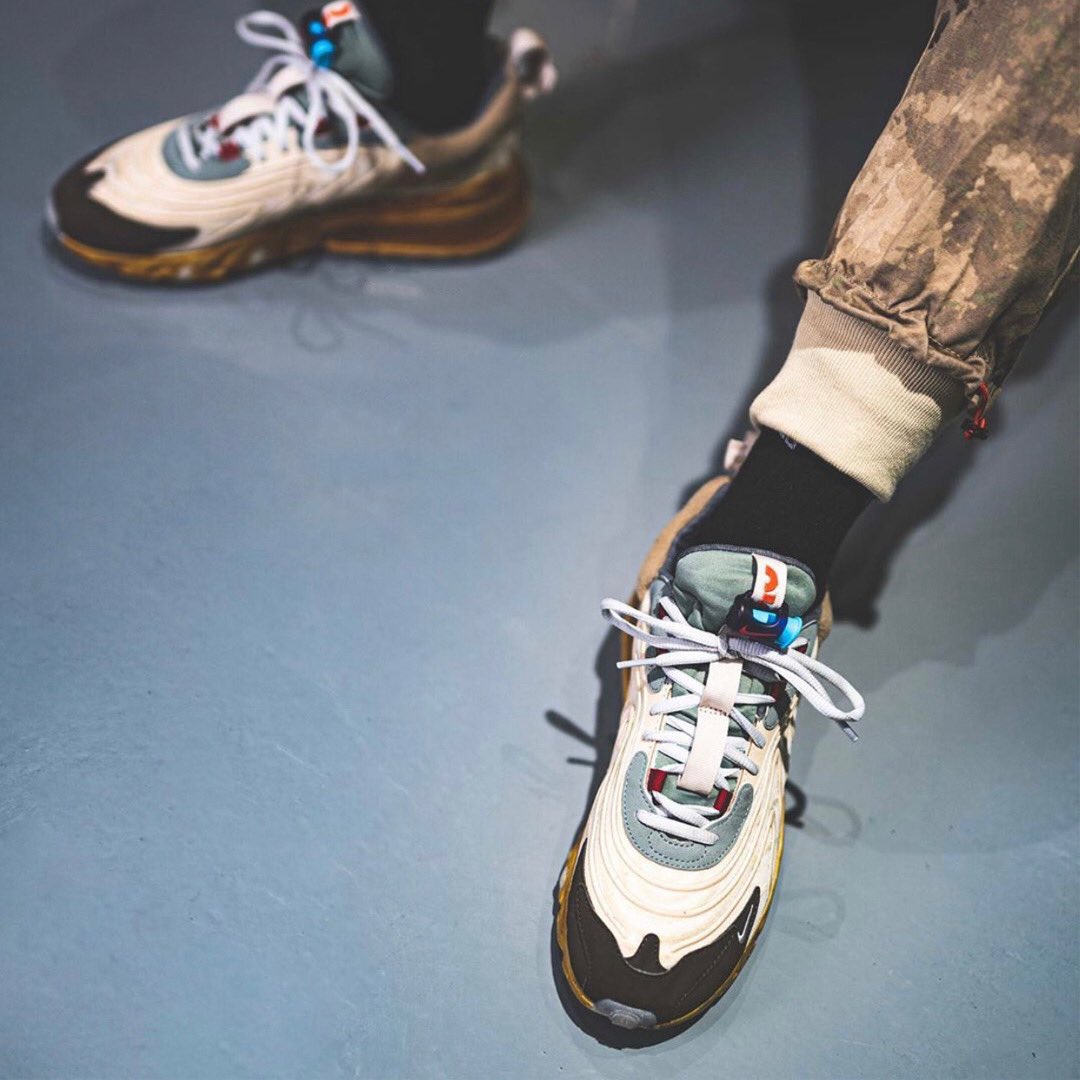 travis scott wearing air max 270