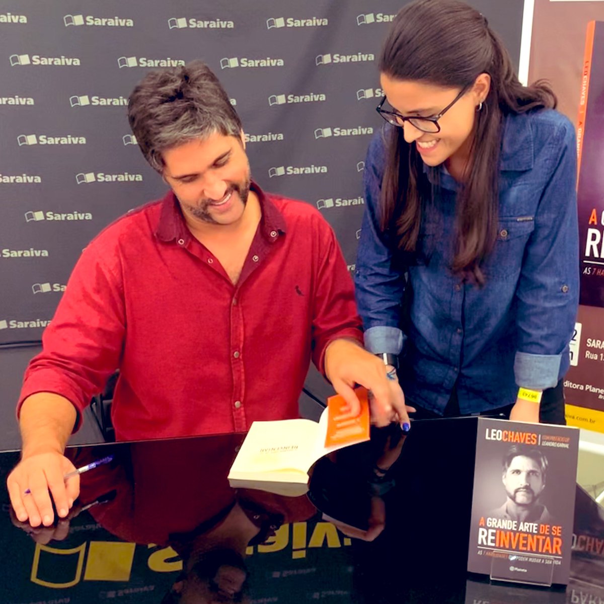IrmaosChaves's tweet photo. [❤️] Lançamento do Livro “A grande arte de se reinventar” - 05.12.2019 https://t.co/ZKXkWHquwv