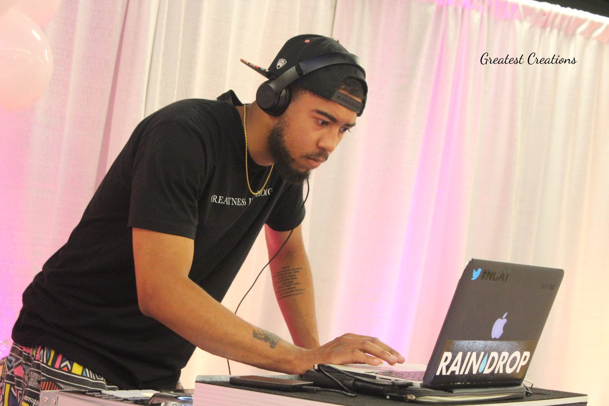 MxcMade's tweet photo. We DJ Special Events 🏆

Visit https://t.co/hmMAek3OyD and book us today! 

#MacMade #MMEnt #DJ #Host #Party #Brand #Marketing https://t.co/9tPttfHXqp