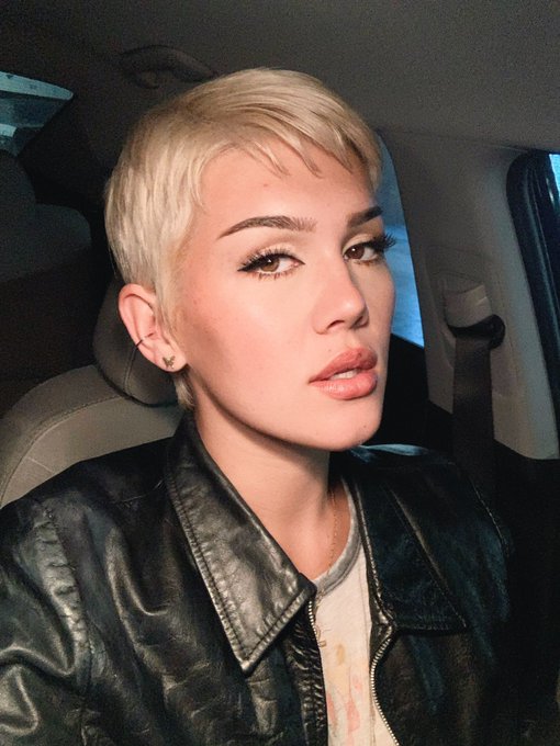 just got my hair cut and wanted to announce that i am THAT BITCH https://t.co/oFuVzc0emg