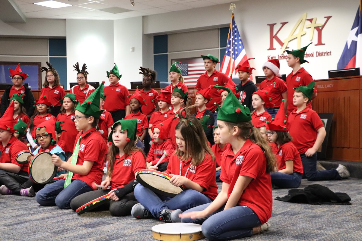 katyisd's tweet image. During the month of December, student choirs, bands, and orchestras from various campuses took trips around the #KatyCommunity bringing holiday cheer to nursing homes, local businesses, and District staff. Thank you making everyone&apos;s days a little brighter!