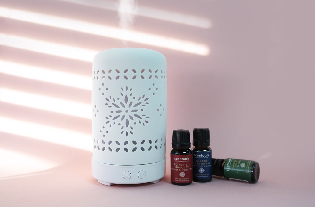 ❄🎄🎵 It's beginning to smell a lot like Christmas!

Our limited edition Snowflake Aromatherapy Diffuser is the perfect piece of decor to makes any room instantly festive!

Check it out here: bit.ly/38YMWDD