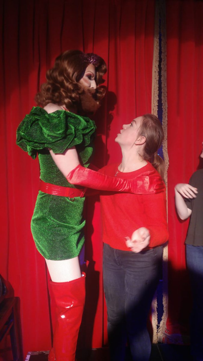PlayhousePicks's tweet photo. I cannot begin to say how awesome @thecazeleon  and @Gingzilla were tonight.  I caption this picture "sorry darling, I'm just not  that into you" https://t.co/AelqPSWyzv