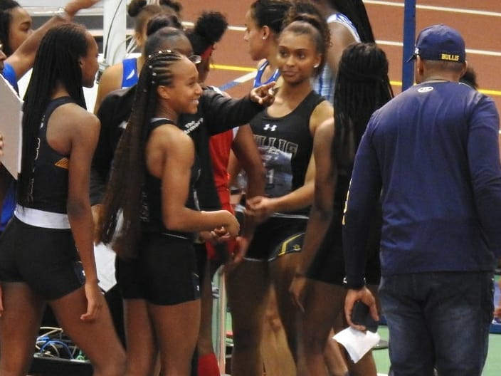 trackmagicusa's tweet photo. My very first #highschool meet of the #2020 #indoorseason I was sooo nervous before the #500m but my teammates and #bullisfamily helped me shake off the nerves. Meet #2 is next week... wish me luck!!! 💪🏾👊🏾💪🏾 #littlebolt #bullistrack #thetrackmagicmovement✨✊🏿 https://t.co/SNo8YPfiiA