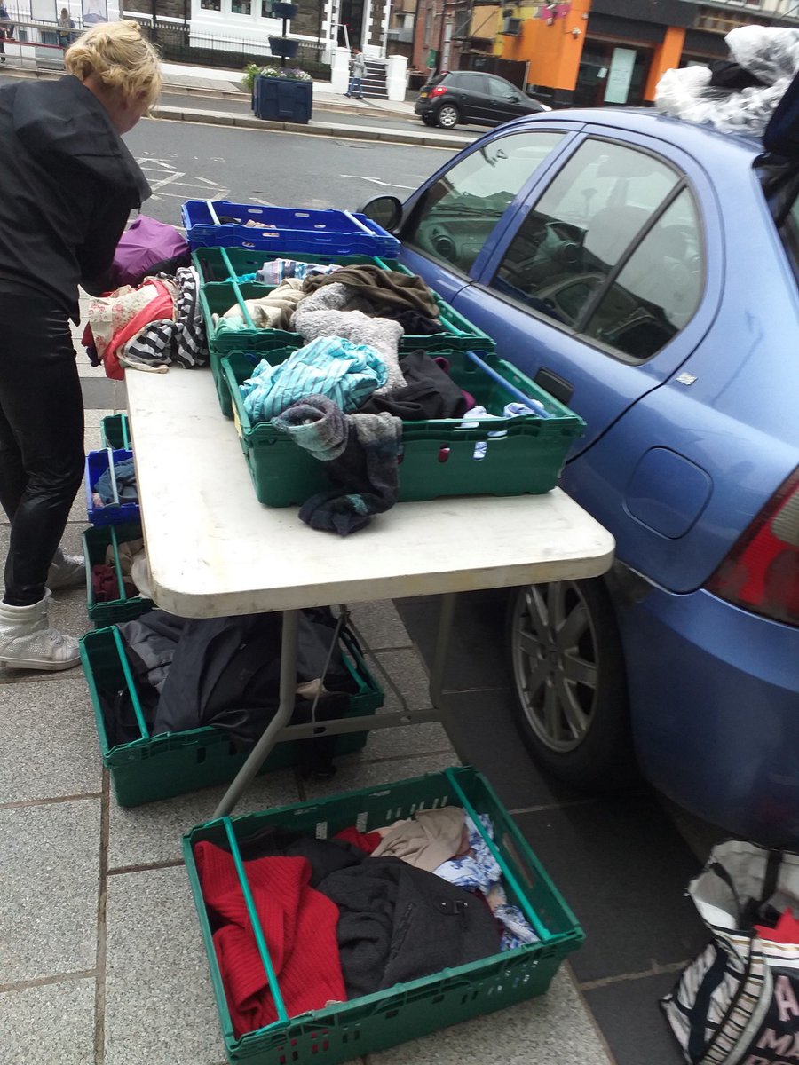 webber446's tweet image. Wanted
Is anyone have a clothes clear out before or after christmas
We collect any clothes,blankets,sleeping bags,toiletries, anything we can use for the homeless please inbox if you are willing to donate thanks