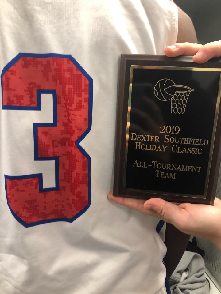 HoldernessHoops's tweet photo. All-Tourney Team!
@shinya_lee 

@TeamHolderness https://t.co/wL71BE6oXj