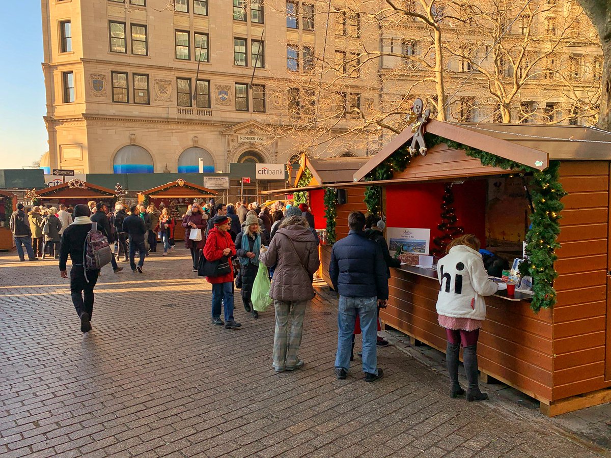 ABritSoutherner's tweet photo. Our journey around the best #Christmas markets in NYC starts at Bowling Green Station in Lower Manhattan with the French inspired Strasbourg Alsace market - quaint collection of European style markets! @XmasNyc #strasbourgxmasmarket @Colmar_tourisme https://t.co/uradKEQqir