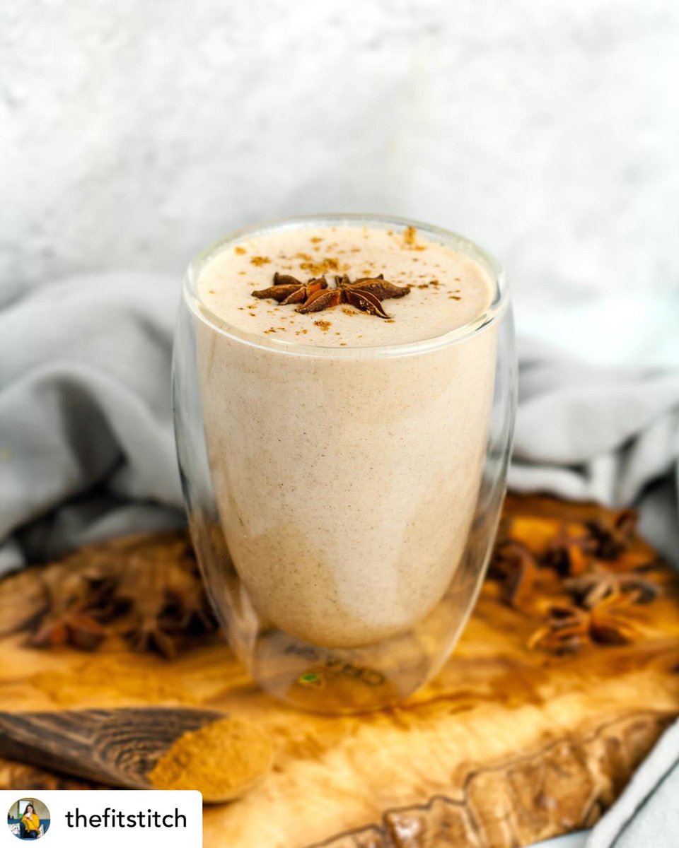 myfreshline's tweet photo. Happy Holidays! Nothing says it’s the holidays like eggnog but this eggnog is different! It’s actually a veggnog! Check out our Instagram for the recipe and other Christmas time recipes! 🎄🎄 https://t.co/H28bAGDmTB