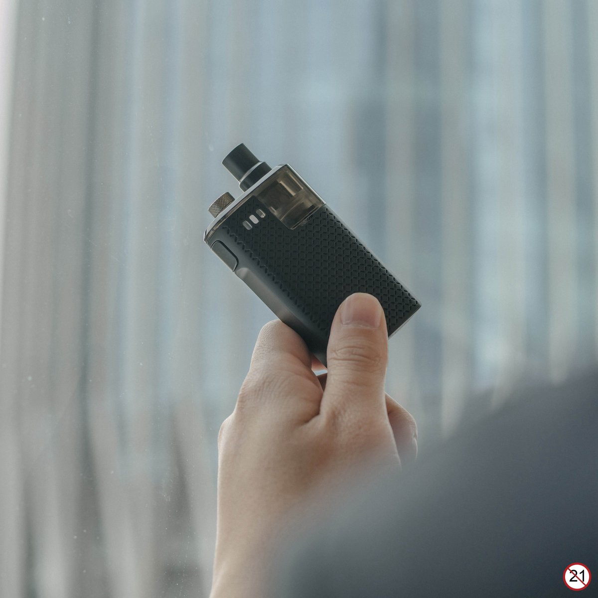#TAZE⠀
The perfect combo of good flavor and big vapor production💨⠀
Must have a try!✌⠀
------------------------------------------⠀
#snowwolf #vaporizer #vape #vapestagram #vapeporn #vapeholic #vapelikeboss #girlswhovape #vapefam #vapenation #vapelove #vapers