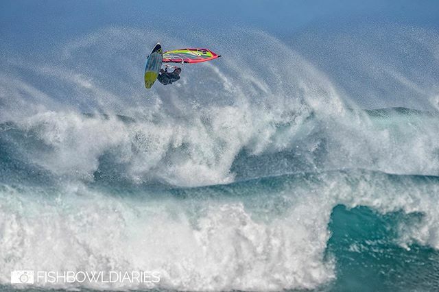 Like nothing else.  Love the dynamics of windsurfing.  You can never learn enough about it. 👁‍🗨 @fishbowldiaries