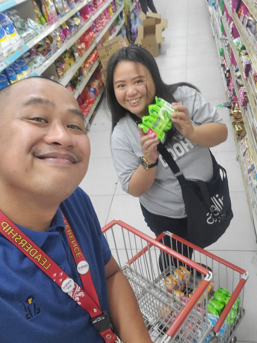 Markjones291's tweet photo. Buying toiletries with DSG folks for Metro Clarktastic Community Service💜
#PurpleLIFE #WeareMETRO #CLARKSPARK
#SharingisBLESSING
@Greg_MPCS @Josie_MPCS @HPDEC1969 @Jamie_Metro @jayndallas55 @yusepull27 @Ludvick6 @Mikestraveling @iamyourritzy @ONE_Clarktastic https://t.co/upqxQK637H