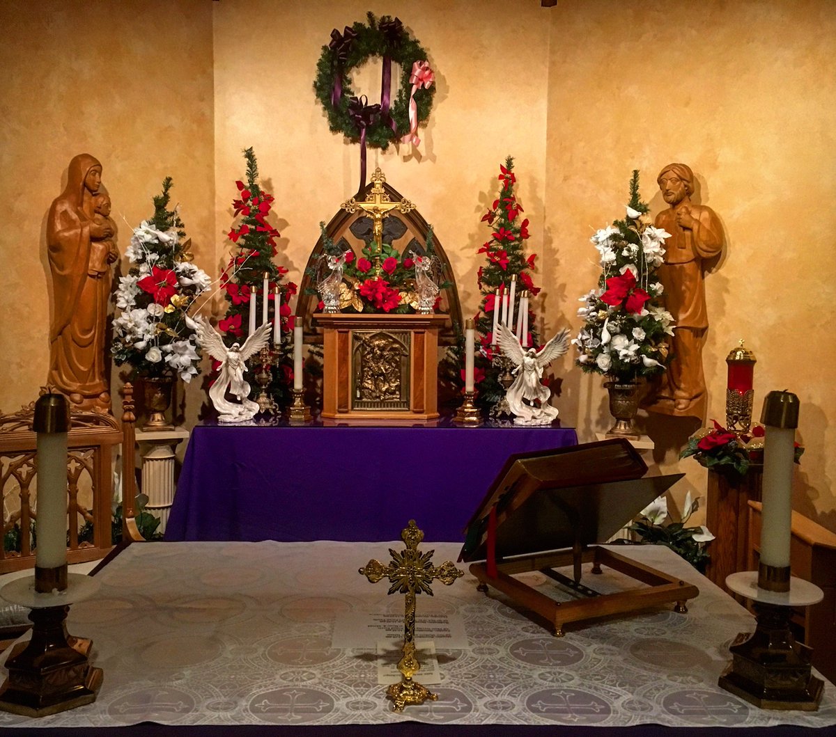 StMichaelsTroy's tweet photo. “It is the beautiful task of Advent to awaken in all of us memories of goodness and thus to open doors of hope.”
-Pope Benedict XVI
#Advent #quote #popebenedictxvi https://t.co/HDIhoGx3CA
