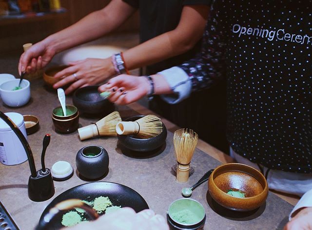 SmallTeaCo's tweet image. There are a lot of matcha options out there...but without a doubt we have the best one! From the best tea farms in Japan to your matcha bowl right at home (drumrrroll please!)- our @chajintea matcha. Trust us, it’s perfect. #somuchmatchasolittletime ift.tt/2EM9mdr