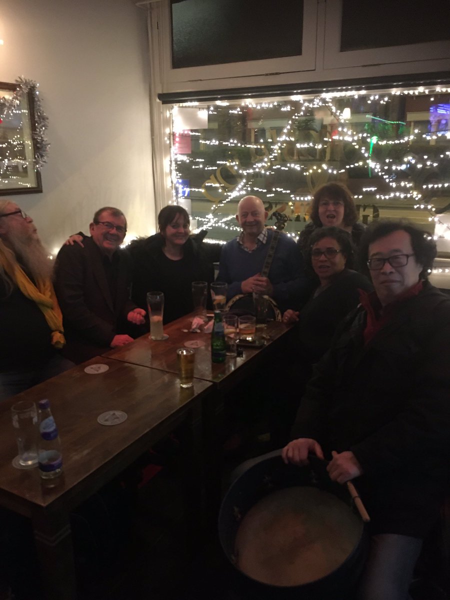 Merry Christmas to Foxy and friends for great #Tradsessions #Rambletooting Back 5th January 2020