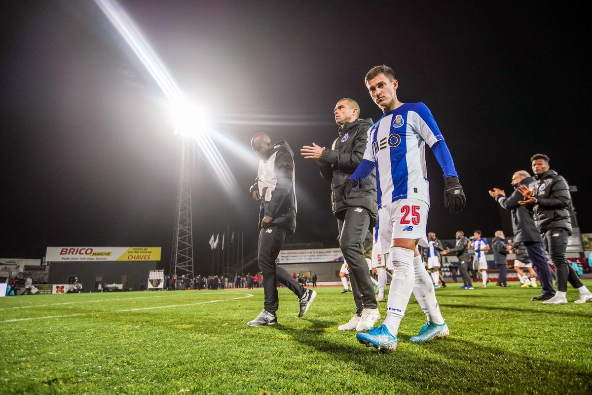 💪 Estamos na Final Four da Taça da Liga

#FCPorto #GDCFCP #TaçadaLiga