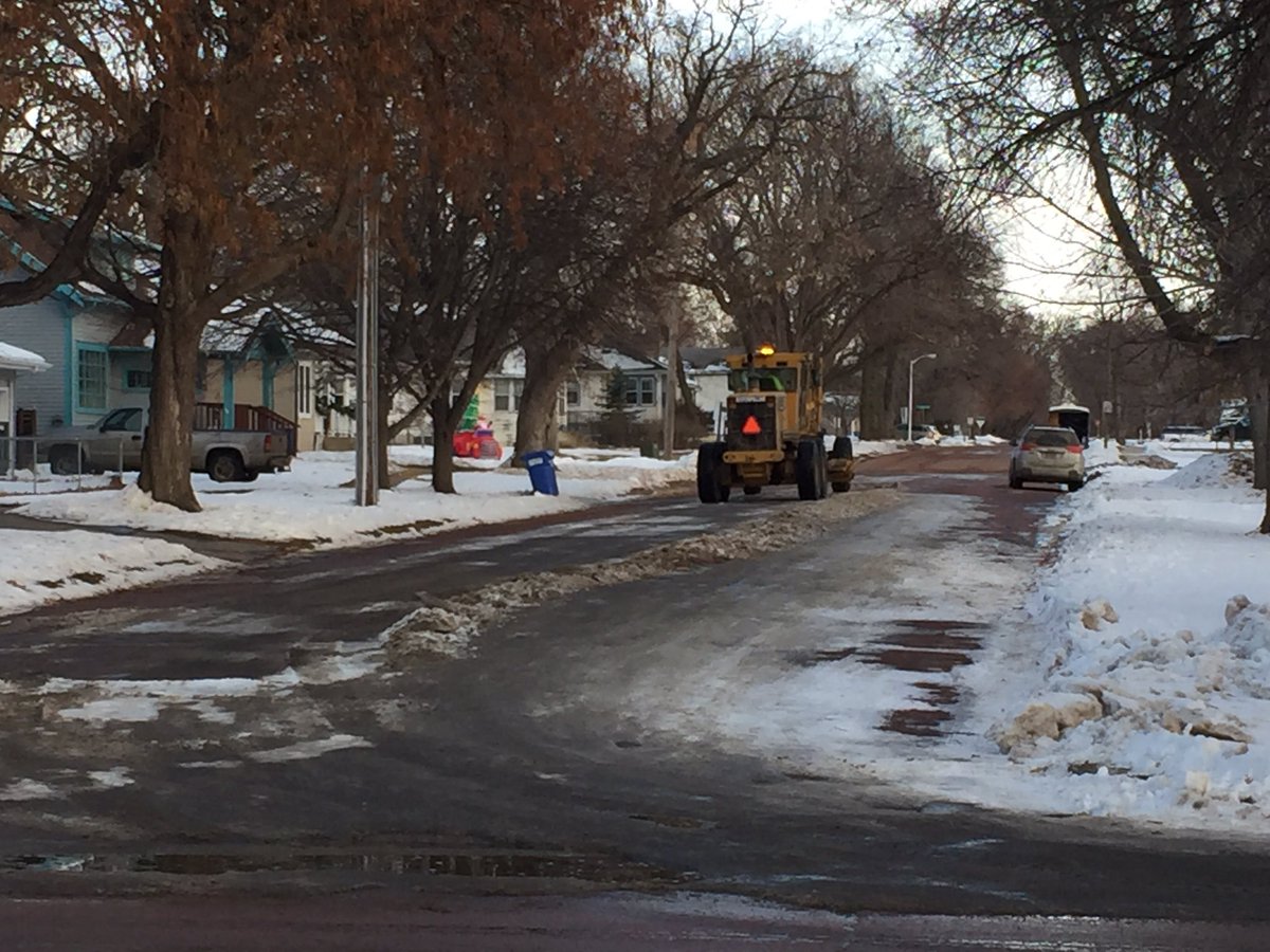 MikeWaldner's tweet photo. While many of us are enjoying our Sunday afternoon maybe taking a nap, watching football or hallmark, shopping or just enjoying the nice day .... our City of Madison Street Department is busy scraping ice off the road with this warmer weather! Big Thanks &amp; Kudos!👊👍@MadisonSDPW https://t.co/ndef1o9M09