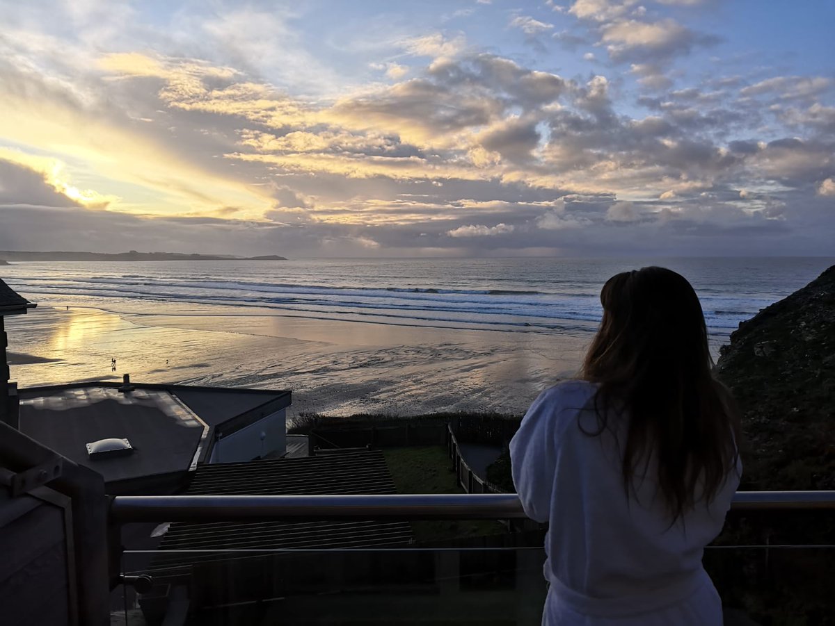 lmsb29's tweet photo. Back to our spiritual home for blustery coastal walks, hot chocolates and winter spiced cocktails to get Christmas ready ❄️ #watergatebay https://t.co/8ooUbUFmAA
