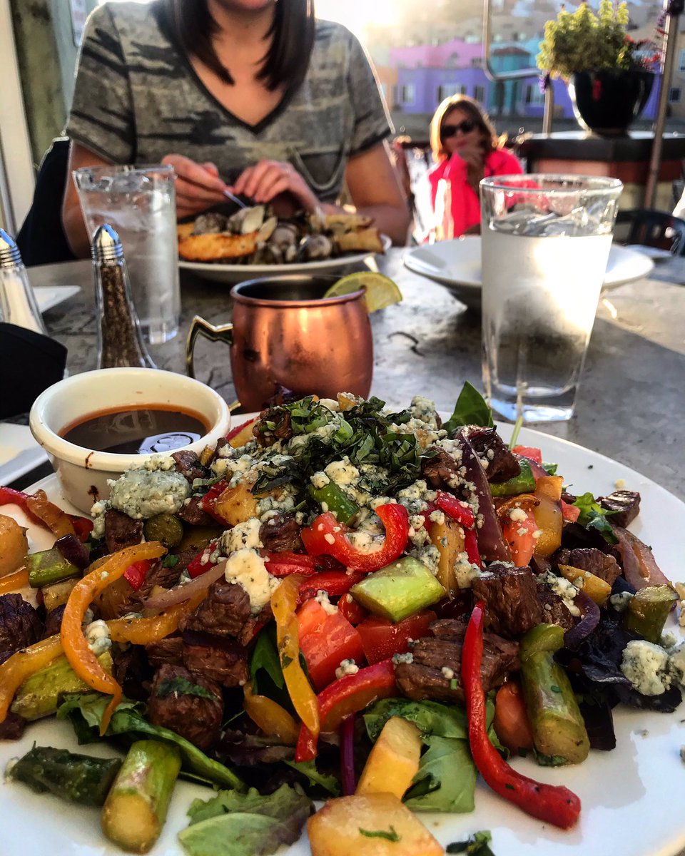 NateJamesMMA's tweet photo. #ParadiseGrill #Capitola Steak salad #moscowmule #glutenfree #feedtheframe https://t.co/DpV5Xz3kkZ