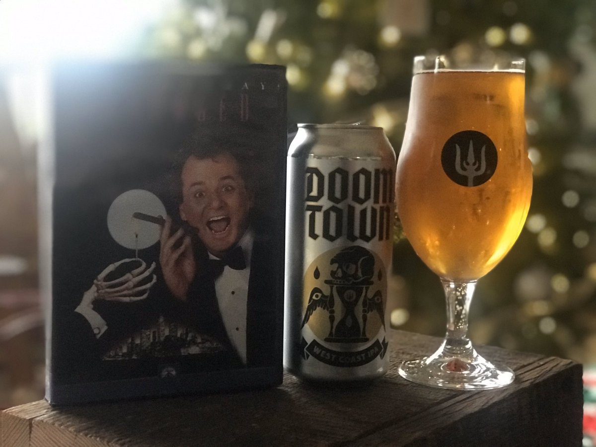 RyWheels78's tweet photo. @beebles13 @SpursDawg @dlew2475 @jimithang12 @HoyoDeMonterey @Hawkesq @Richard54301590 @bearcatdrews @beerhead73 @DyronRolling @TheOnlyPTP @Amygonz8 @VDTNDA @PontoonBrewing Not a bad way to spend a #SundayFunday @WayfinderBeer HELLA GOOD! #vdt #vdtnda #neverdrinkalone #makebeerclearagain https://t.co/URVdvijmeY
