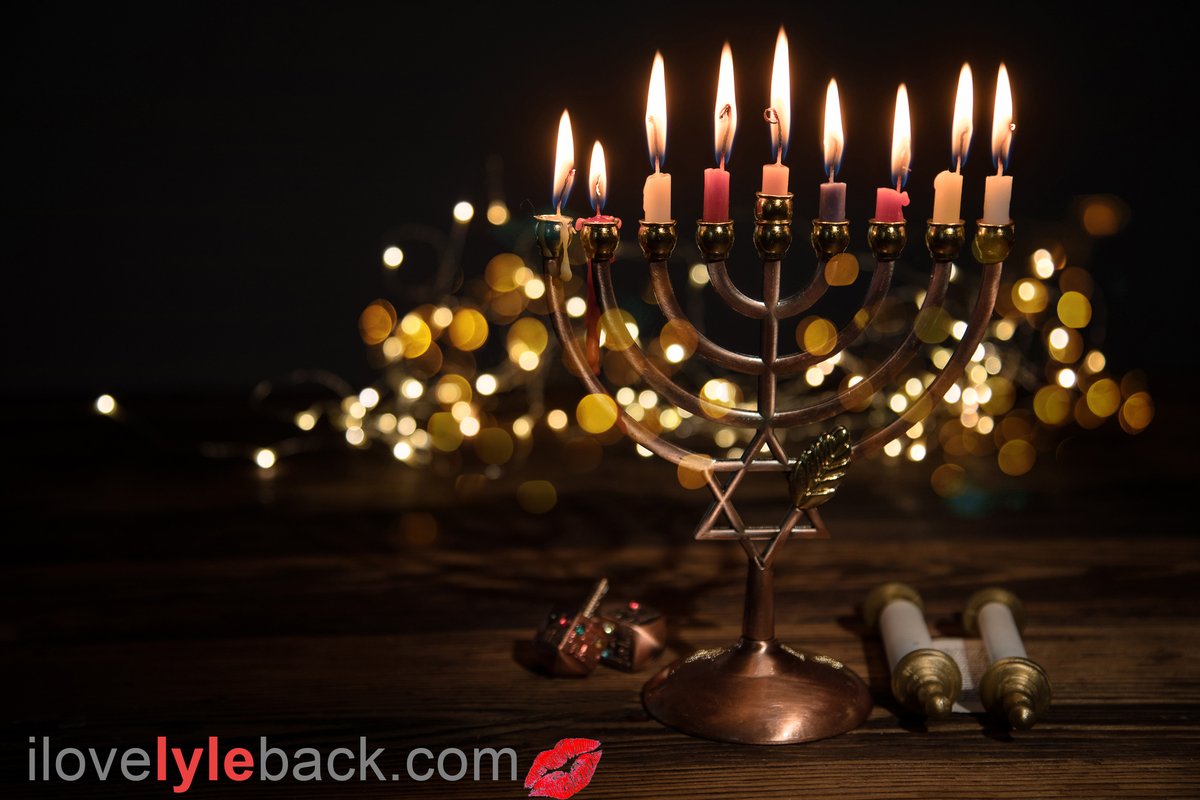 cosmeticsurgctr's tweet photo. Happy Hanukkah to all our friends who celebrate it! May your days be filled with love and light! https://t.co/RMSop4QznJ