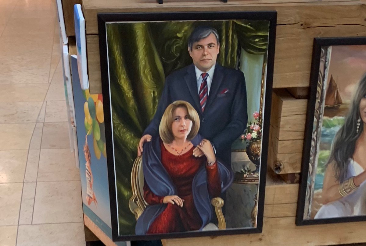 HildaLolly's tweet photo. Merry Christmas from Gordon Brown and Gail off #Corrie https://t.co/fYwAxahl0m