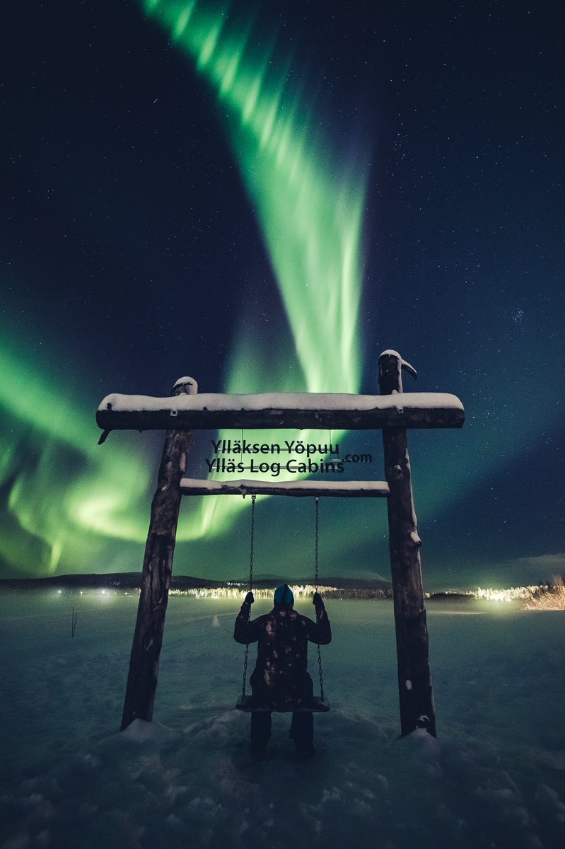 One hell of a view! Auroras a few days go at #Ylläs #Lapland #Finland!