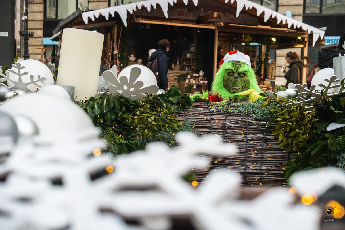 Superstu8's tweet photo. Christmas Cosplay Series
Part 22: Cosplay for Fun - Grinch

https://t.co/SLTEAFxdxG

#cosplay #photography https://t.co/7Jtej1lXHY