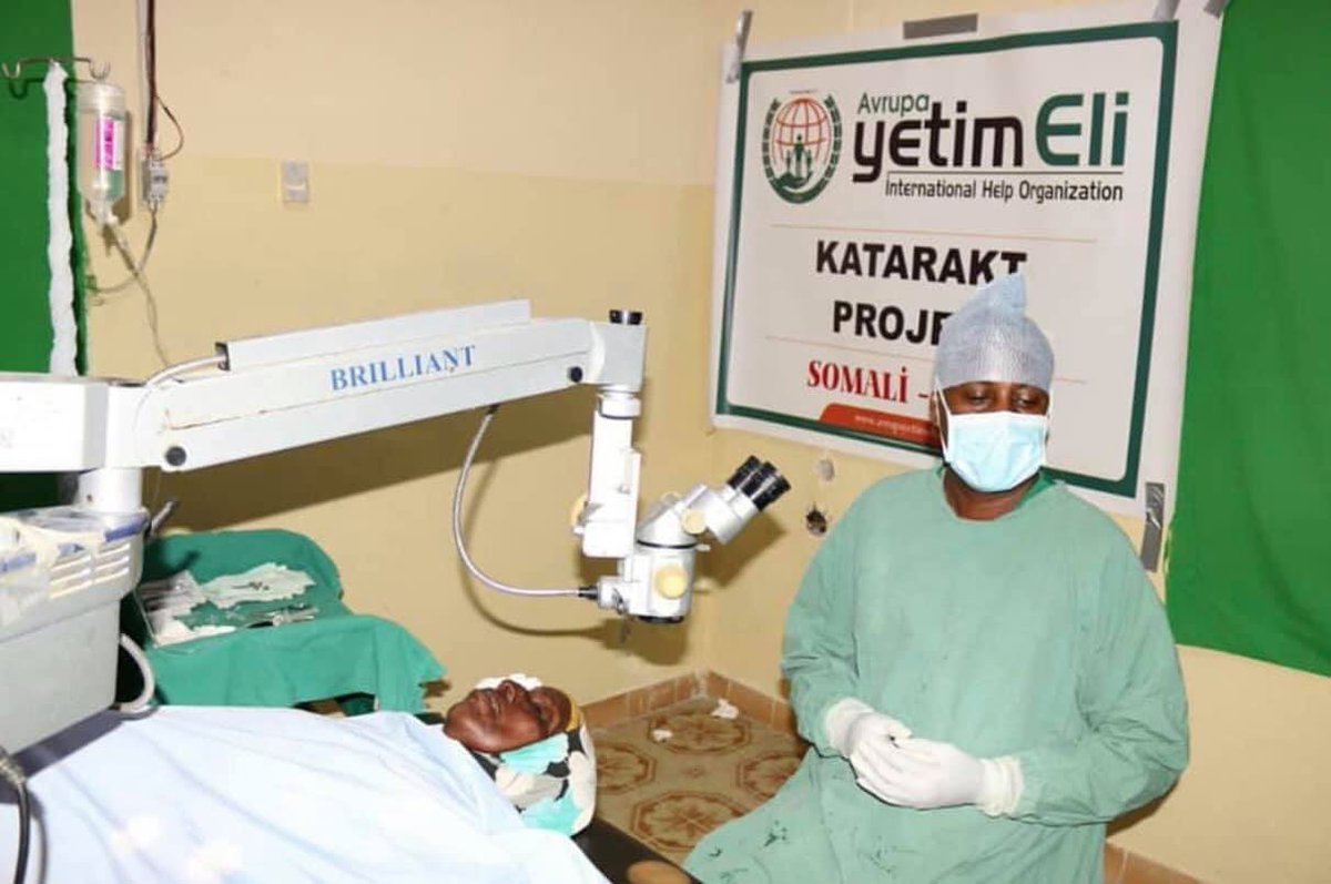 YetimeliR's tweet photo. Als Avrupa-yetimeli haben wir im Rahmen des cataract-Projekts, die Augen unserer 30 Hilfsbedürftigen Geschwistern in Somalia erleuchtet.
#katarak #Somalia #augenlicht https://t.co/z6LjG5swyo