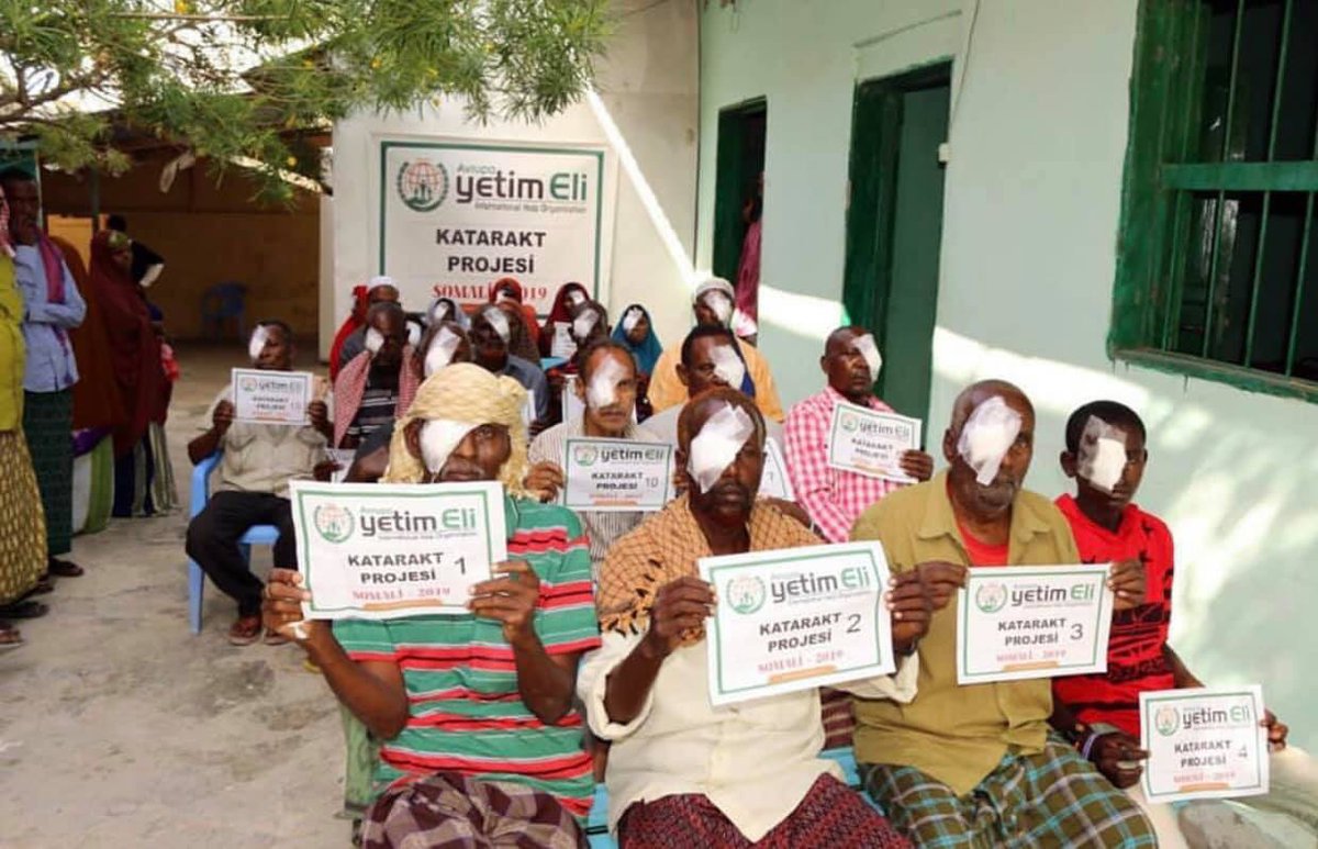 YetimeliR's tweet photo. Als Avrupa-yetimeli haben wir im Rahmen des cataract-Projekts, die Augen unserer 30 Hilfsbedürftigen Geschwistern in Somalia erleuchtet.
#katarak #Somalia #augenlicht https://t.co/z6LjG5swyo