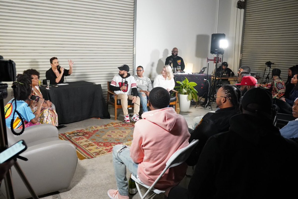 rarefatpleya's tweet photo. Last Night was Truly amazing Thank you to everyone who came out  to live in studio recording of #9010Conference S/O @sarahhanem 
Thank you to all the panelists and Whole event will be be on @YouTube and all streaming services VERY SOON STAY TUNED 
📸THE AMAZING @FlightLifeFilms https://t.co/5FGlxVy05t