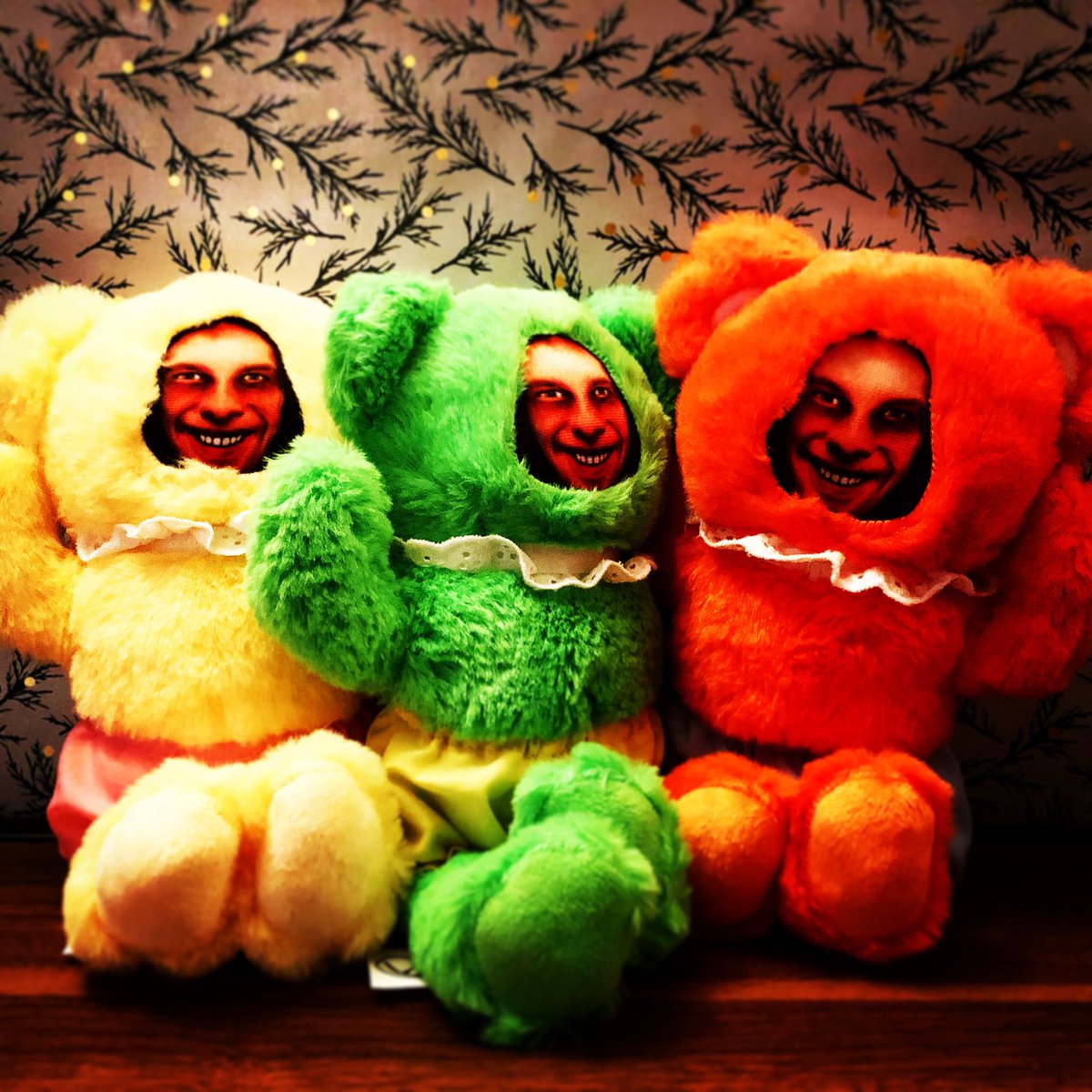 a_b_hawkins's tweet image. Getting festive. #aphex