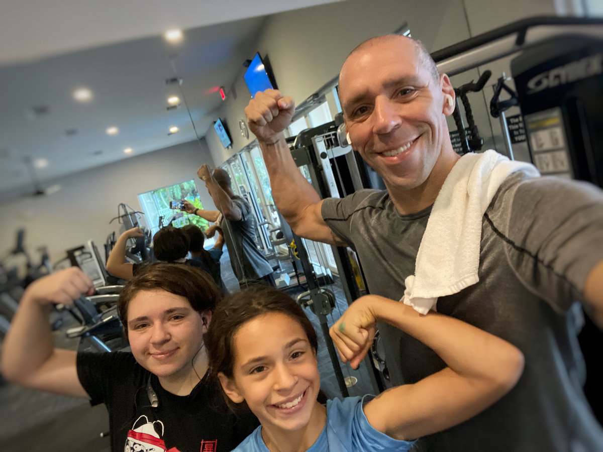 HC360Podcast's tweet photo. Say what you do, &amp; do what you say!

This wk's episode of Healthcare360 podcast 🎙, we deep dive into the topic, as well as explore other a-typical approaches to the Healthcare umbrella ⛱!  Not one of us is the same &amp; it's important to explore options for us &amp; our family ❤️. https://t.co/zCBtq18xV2
