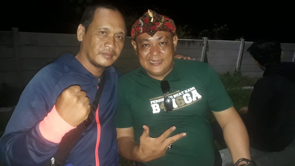 Selamat pagi semuanya...
Aku sangat terpukul dengan kejadian yang menimpa temen2 Kabomania di Sleman. Sekali lagi aku minta maaf beribu2 maaf atas keterbatasan kami tidak bisa memberikan rasa aman dan nyaman ke teman2 Bogor