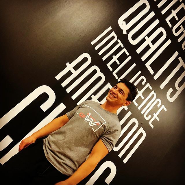 CrossFitWloo's tweet photo. CFW’s new “Box” Tees are in! A light blended material makes this a soft and comfy quality tee. Perfect for your next WOD, and just in time to make a great stocking stuffer! Ho Ho Ho!
#hesamodel #cfwsnexttopmodel #stockingstuffers #quality #corevalues #wodtee #boxtee #coral… https://t.co/GoAHYFhJ5n