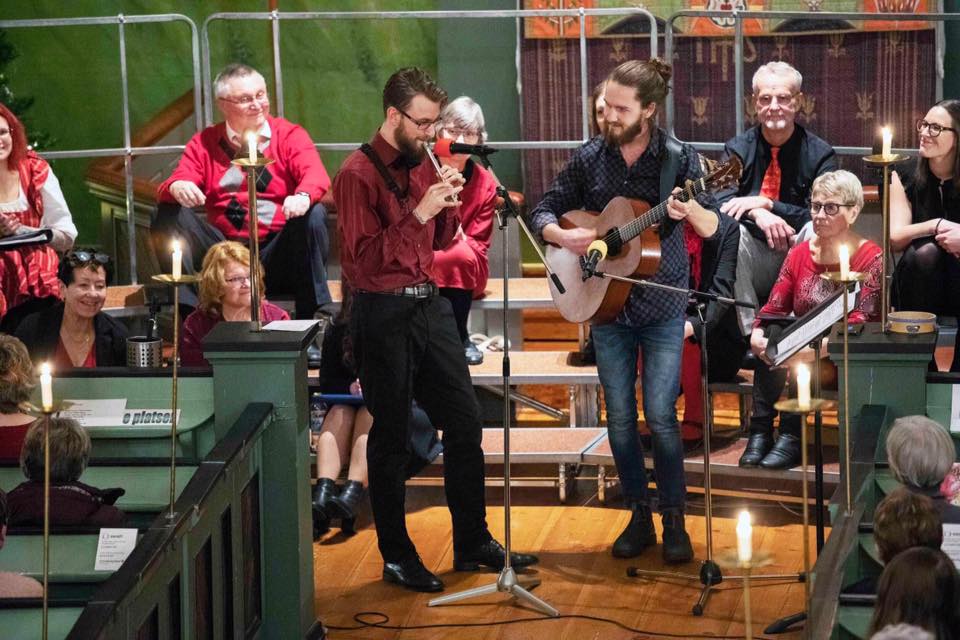 RoryInnerd's tweet photo. Great session playing Irish reels at the annual Christmas concert in Vilhelmina! With me, Markus Mattsson playing the whistle! Highlight of the evening! https://t.co/QbLjzuIJmG