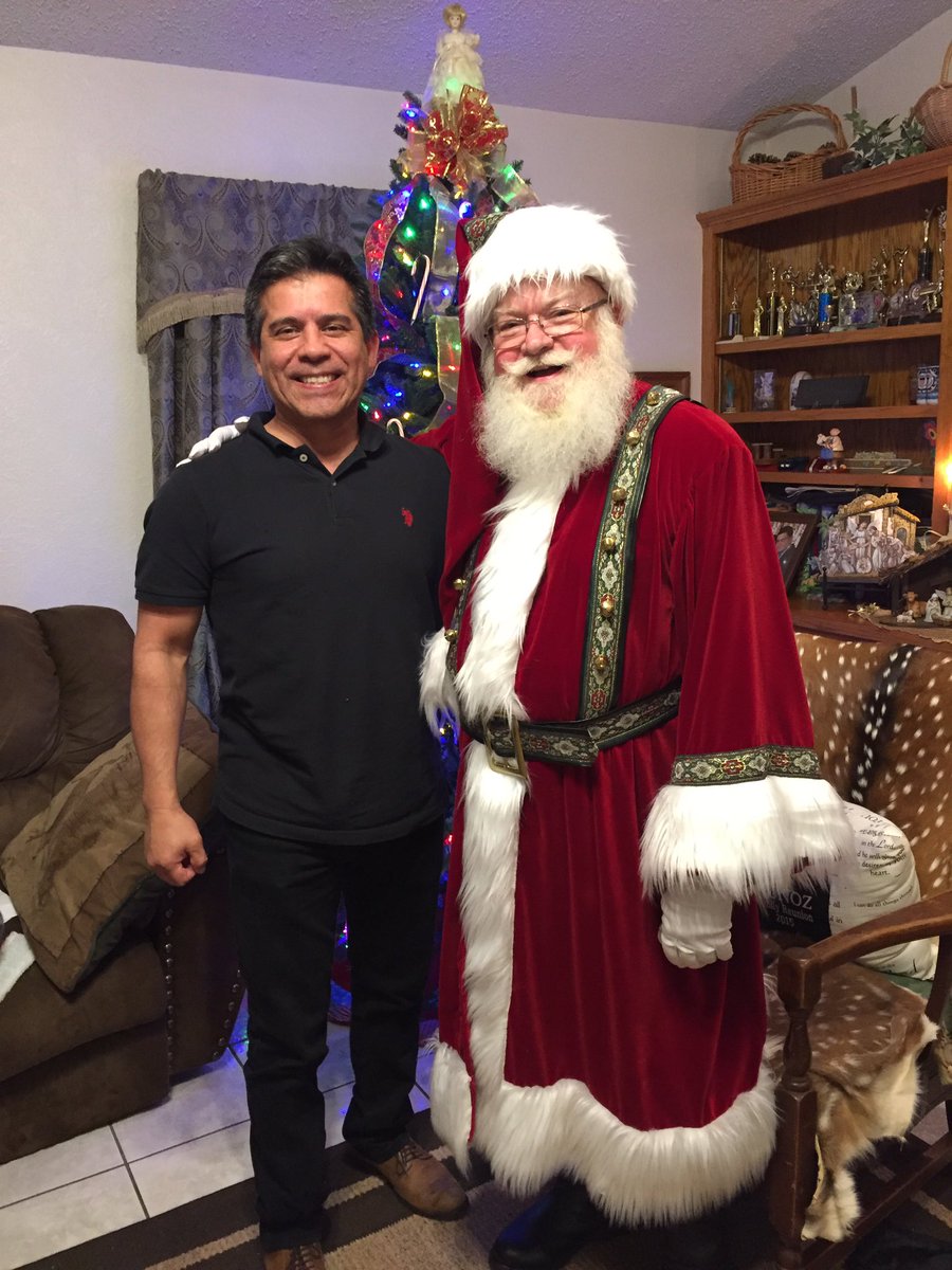 massageriveroak's tweet photo. Merry Christmas 🎄🎁 https://t.co/0HxKCCeyLE