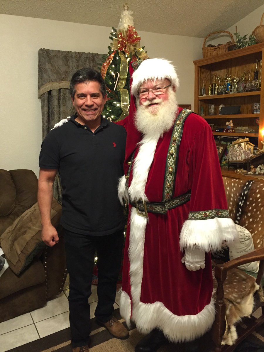 massageriveroak's tweet photo. Merry Christmas 🎄🎁 https://t.co/0HxKCCeyLE