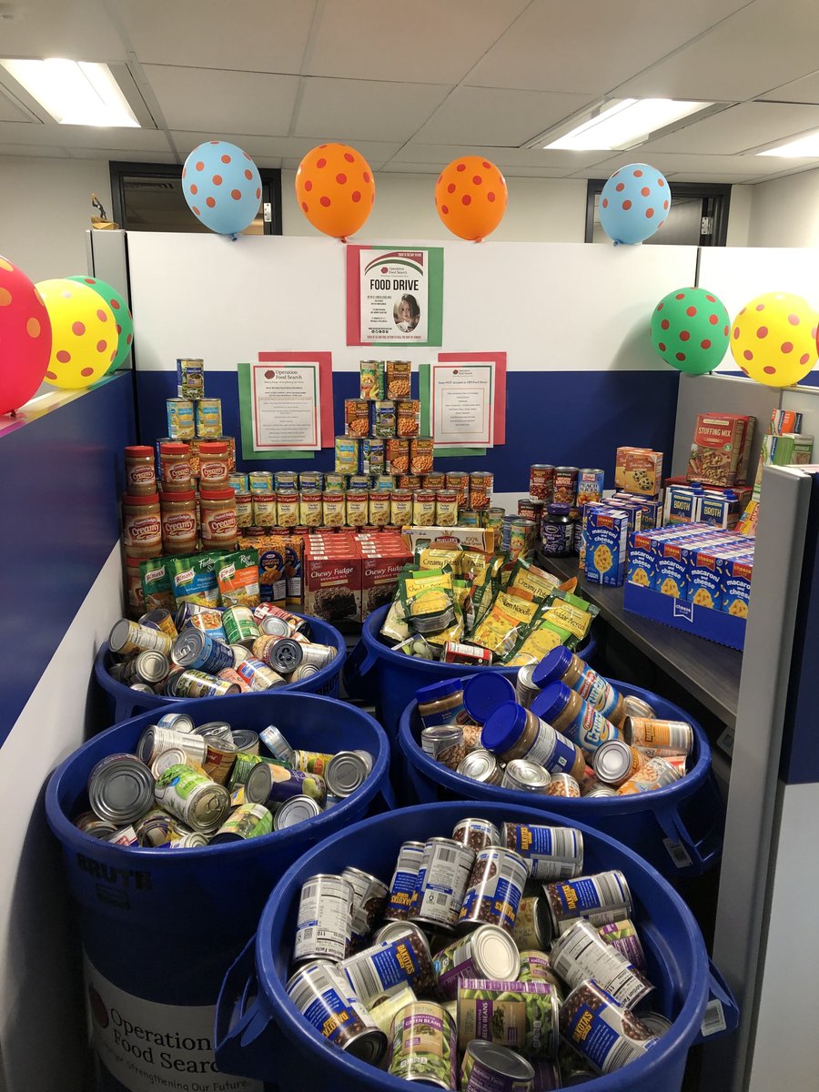 ObjectComputing's tweet image. This month, we honored our good fortune and aimed help those in need by partnering with @OPFoodSearch! Through this food drive, we collected over 1000 items to donate and raised over $3000 to help combat hunger within our community.  #IamOCI #FillTheCube #ShareItBack