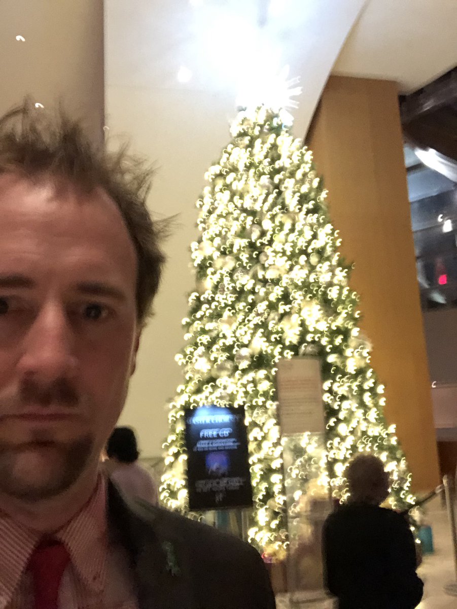 lauritzen_brian's tweet image. And then, just like that, my work for the decade is done. No more professional engagements until 2020. 

How beautiful(ly propped on a footstool) are the feet. Glad tidings, good things. Yoke easy, burthen light. Hallelujah. Amen. 🥃

#boulevardier