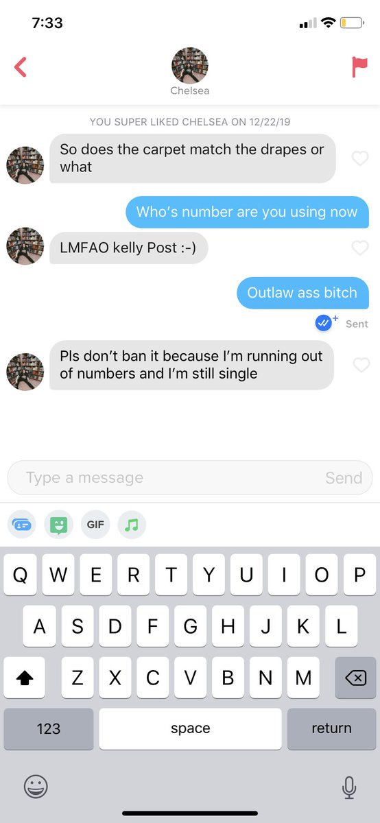 lexxt8's tweet photo. 1 favorite and I’ll ban her #twitterdourthing https://t.co/V5RTKP6WDa