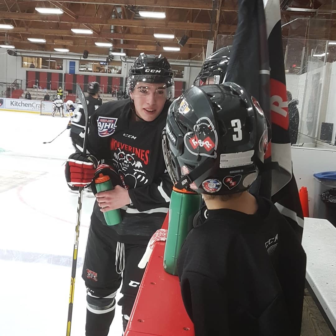 WolverinesJrA's tweet photo. Thank-you to our Eagle River Chrysler Junior Wolverines Konnor and Mason for leading us out for our #RnRMemorialGame ! 
. 
If your player would like to be a JR Wolverine, send us a message!
#ajhl #wolverineshockey  #whitecourtwolverines #futureprospects #jrwolverines https://t.co/5LQIcgcweW