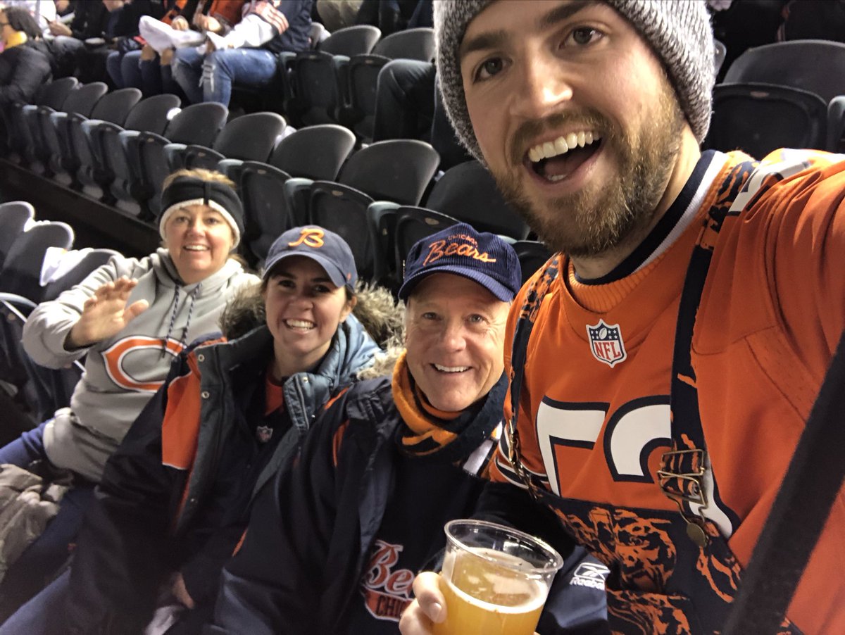 ddbcoaching's tweet photo. Da Butlah’s @ da Bears. #bearsphotos https://t.co/M7Wzkr33nJ