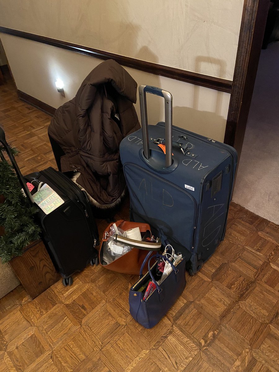 Everyone is starting to arrive for Christmas!!