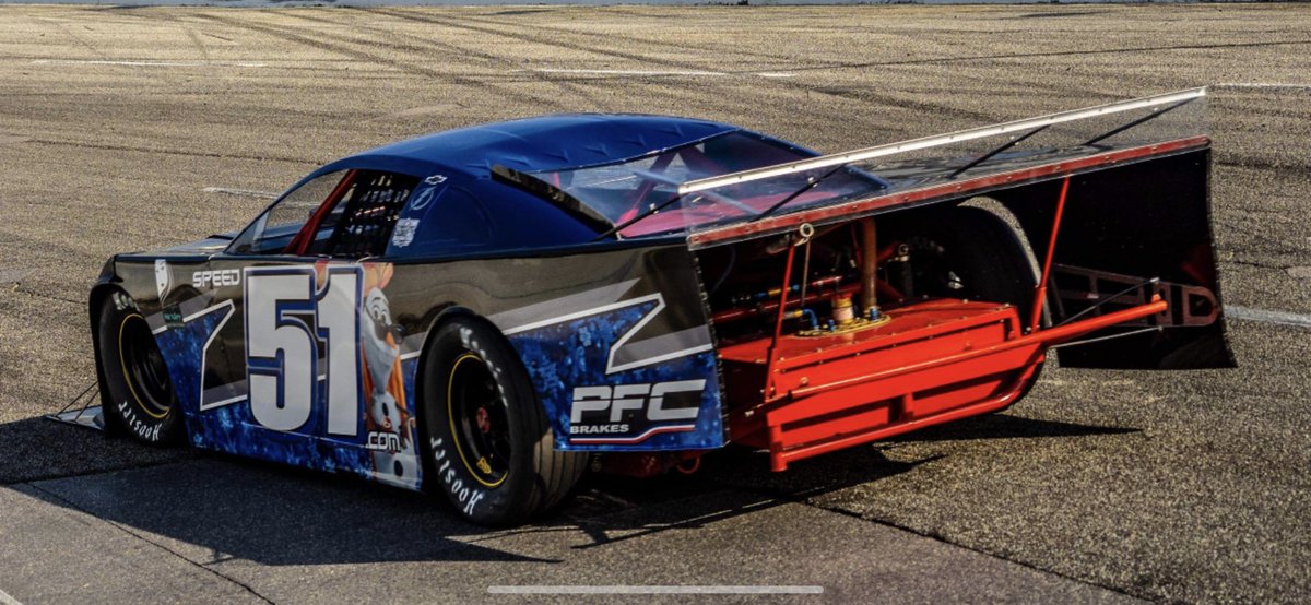 Webster33LM's tweet photo. Headed away from a down 2019, straight into an exciting 2020 many new friends and partners to make it happen bigger and better #3divisions #rightfootdown #sponsormepfc20 https://t.co/J3smCOoLtJ