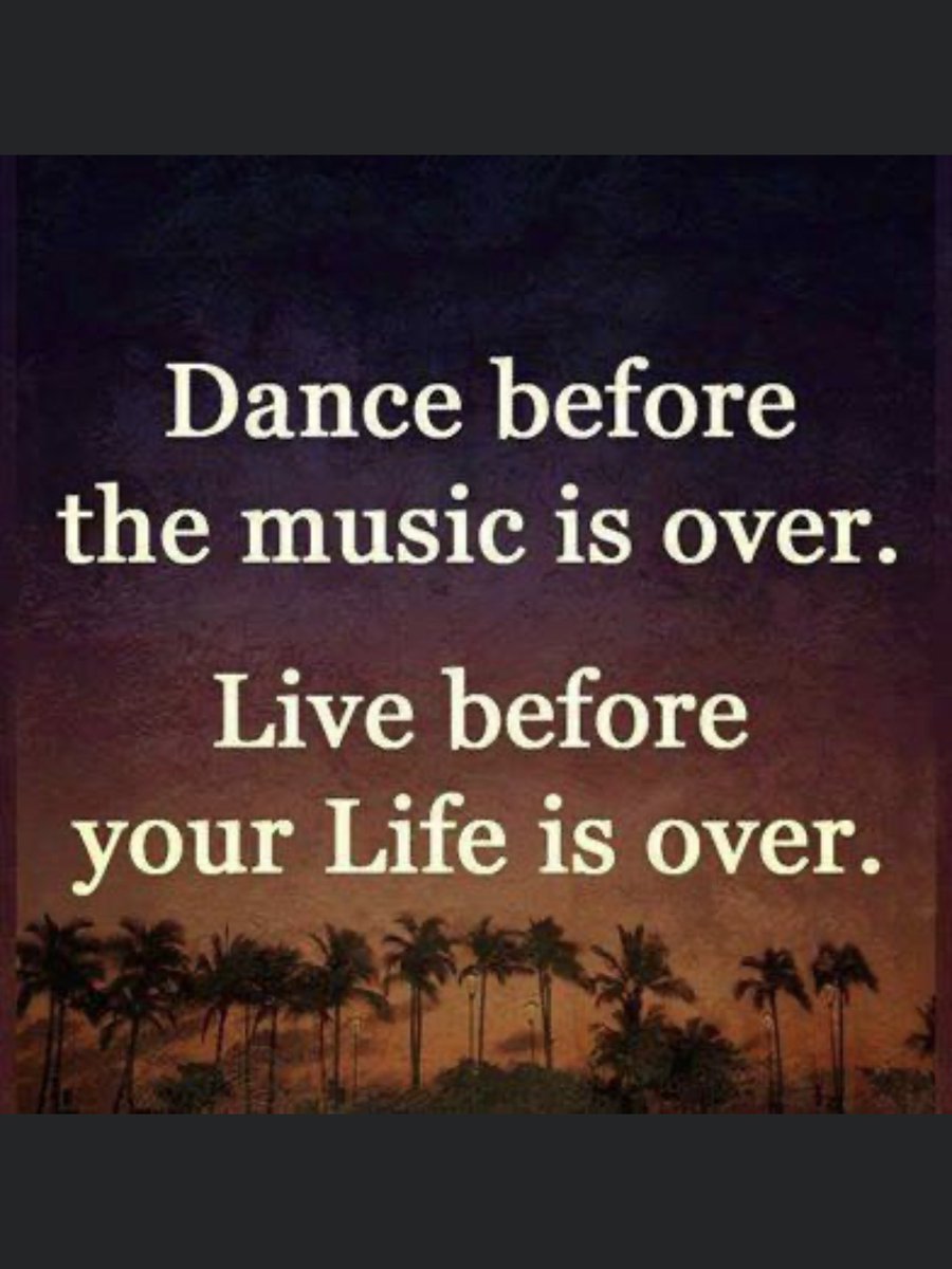 nanaama110's tweet photo. Sunday..#ThinkBIGSundayWithMarsha #inspiration #SundayBrunch #stayinthepicture https://t.co/rUsgjpo5GI