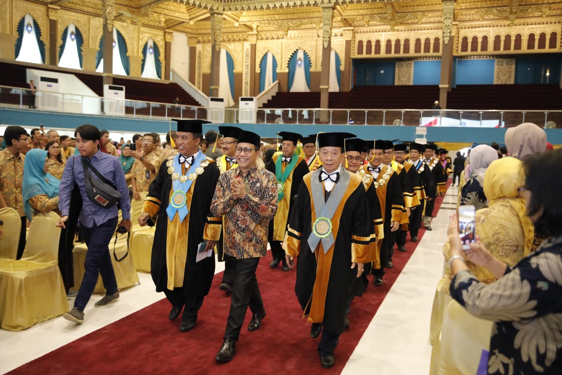 Penganugerahan bagi Guru Difabel oleh Menteri Desa
#DesaSurga
<a href="/halimiskandarnu/">ABDUL HALIM ISKANDAR</a>
<a href="/anwsanusi/">Anwar Sanusi</a>
<a href="/FahriLabado/">FachriLabado  </a>
<a href="/Imansyukri1/">Imansyukri</a>
<a href="/taufikmadjid71/">IG : taufik.madjid</a>