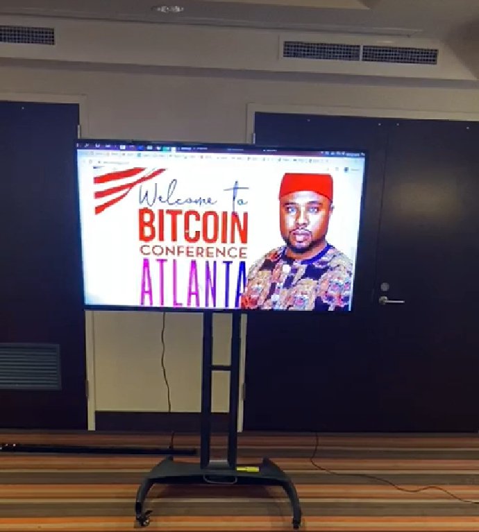 gaiuschibueze's tweet photo. Thanks to my two students now turned family Ms Tanesha and Mr John Adeneye who met me online, paid for my training and helped me to organise the short notice conference in the USA.
#Bitour
#bitourUSA https://t.co/SvUFl5id6Y
