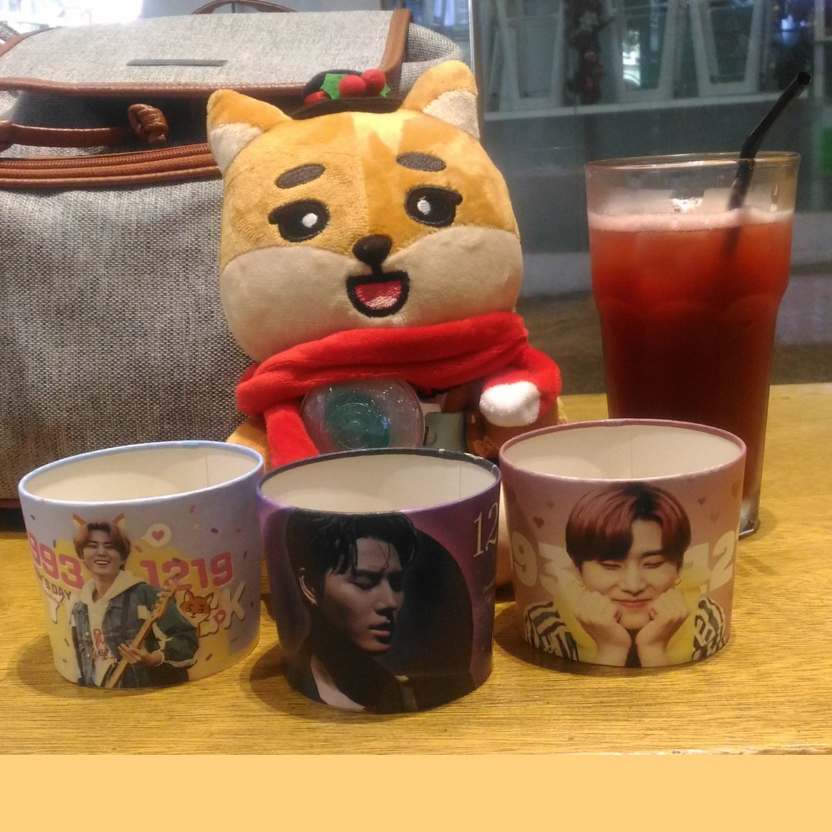 FyMpli's tweet photo. [191221]
Attended My 2nd cupsleeve event with Mom 💕 

Thank you so much po 💜
@AlwaysK_1219

#HappyYoungKDay #APageforUs https://t.co/Ov78ZFPG7u